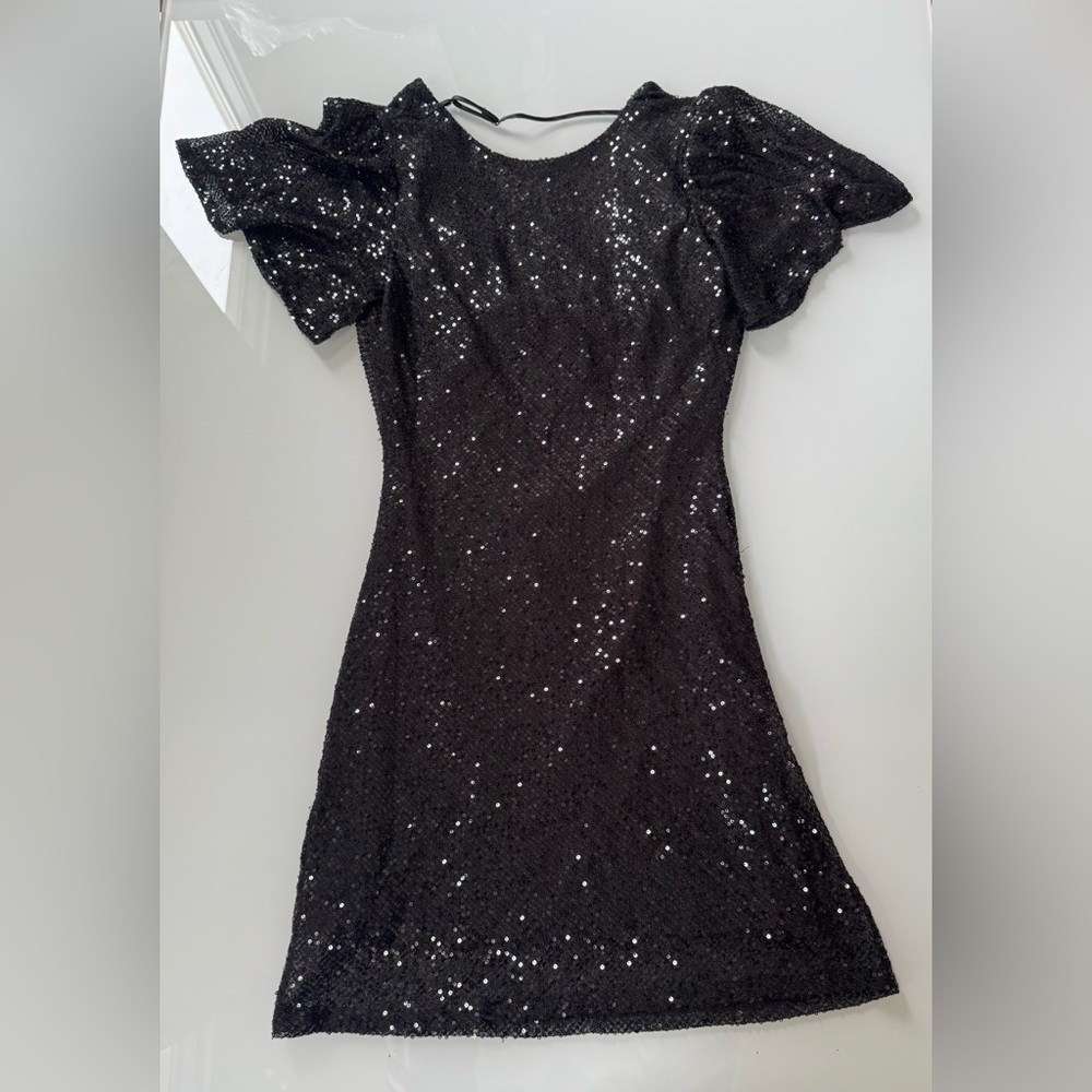 NWT ASTR The Label Black Sequin Flutter Sleeve Mini Dress – Size M